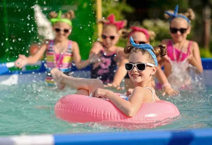 Fiesta en la piscina para niños - Temas e ideas