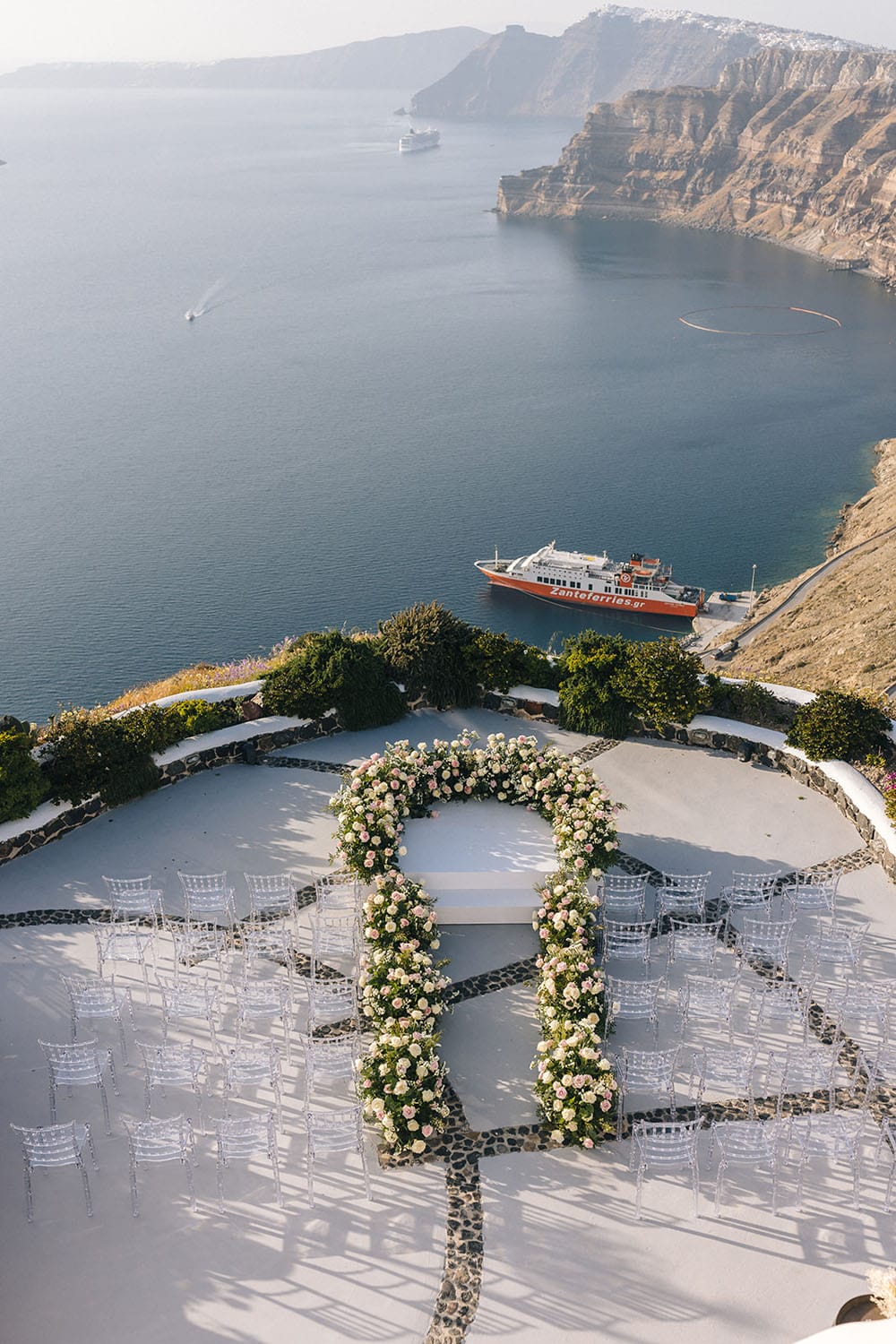 Boda de cuento de hadas en Santorini